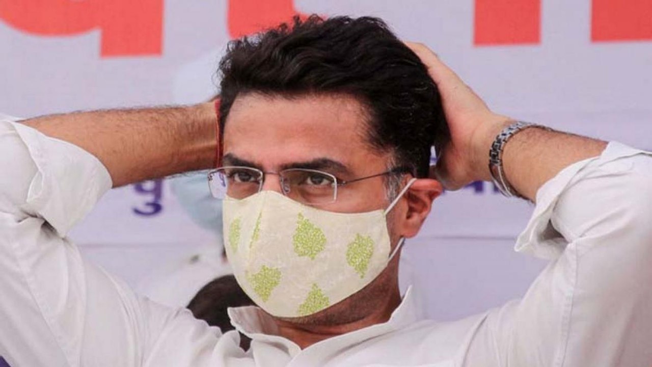Political crisis: Priyanka Gandhi talks with Sachin Pilot