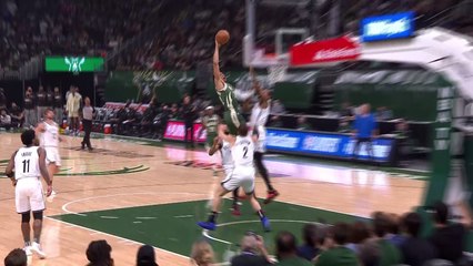 Dunk of the Night: Giannis Antetokounmpo
