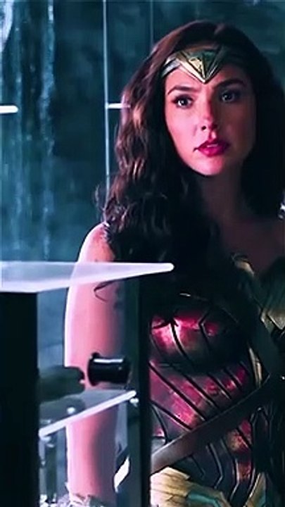 Wonder women  WhatsApp status HD best ( 720 X 406 )