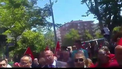 CHP'li vekillerden terör marşı
