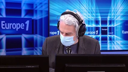 "Je dormais dans la baignoire" : Clara Luciani raconte "la débrouille" de ses débuts