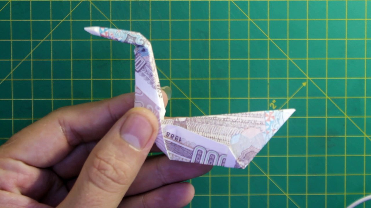 Demo money origami crane