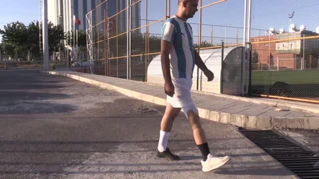 ŞANLIURFA - Ampute futbolcu, protez bacak hayal...