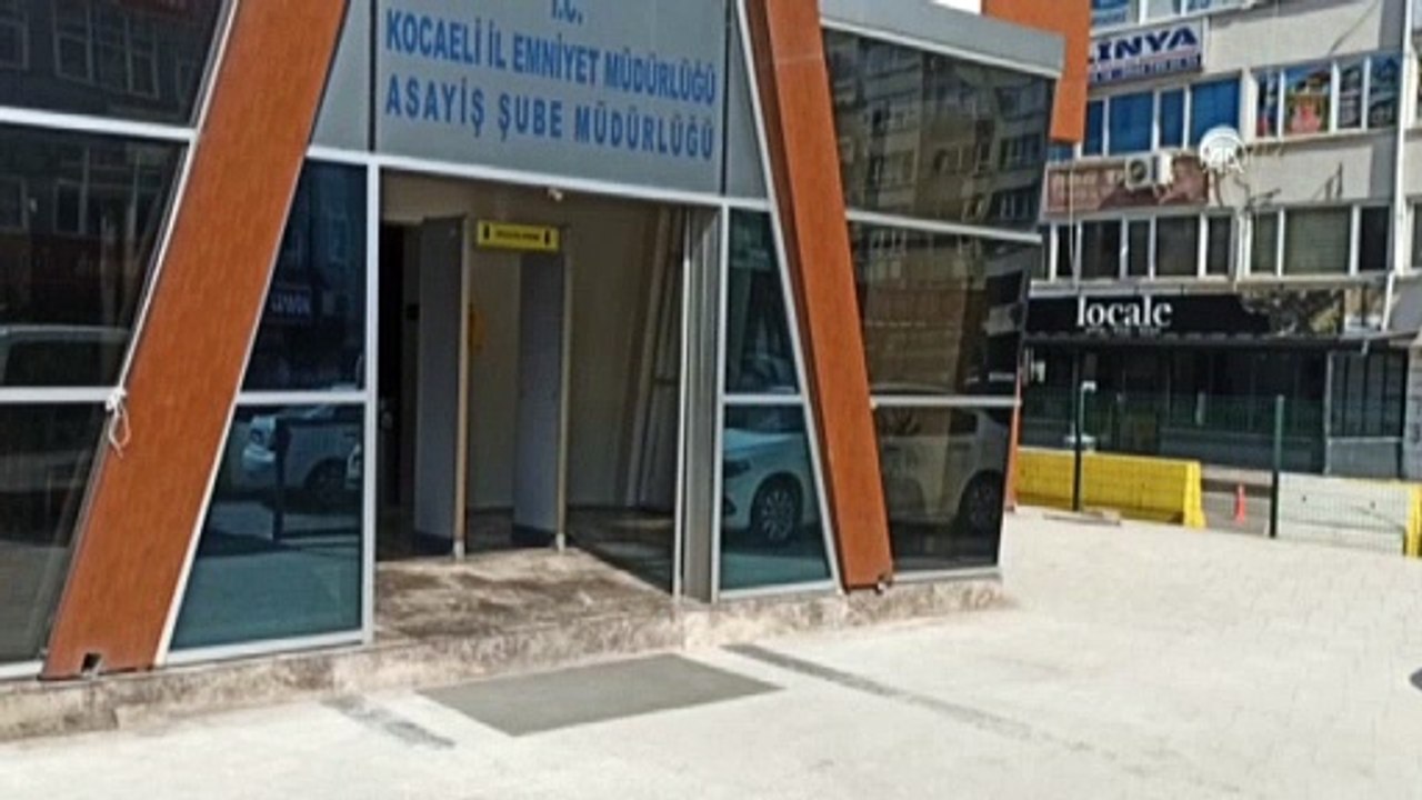 KOCAELİ - Telefonla aradıkları kişiyi 1,3 milyon lira dolandırdığı iddia edilen şüpheliler yakalandı