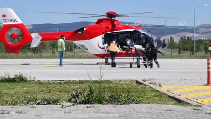 SİVAS - İnşaattan düşen kalıp işçisi ağır yaralandı