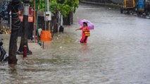 Torrential rain lashes Mumbai, IMD issues orange alert