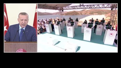 Download Video: Son dakika haberi | Cumhurbaşkanı Erdoğan, Kilis Yukarı Afrin Barajı ve Kilis Yukarı Afrin İçmesuyu İsale Hattı Açılış Töreni'ne canlı bağlantıyla katıldı