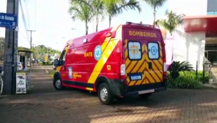 Idoso cai após sofrer com uma queda de pressão, no Bairro Pacaembu