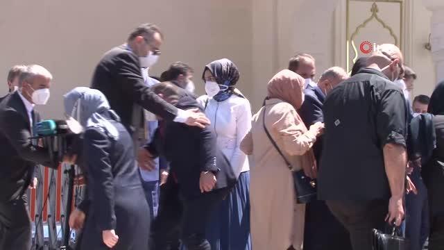 Son dakika! Cumhurbaşkanı Erdoğan: NATO Zirvesi'nde öncelikli olarak NATO ülkeleri olarak ne yaptık, neler yapacağız bu gündeme gelecek.
