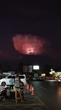 Un nuage d'orage inquiétant filmé dans le ciel du texas