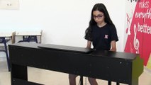 ŞANLIURFA - 11 yaşındaki Defne Ekmekçi uluslararası piyano yarışmasında birinci oldu