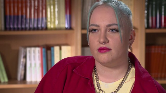 Mila : « Même quand je suis dehors, je suis en prison »