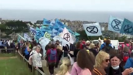 Manifestations pour le climat en marge du G7 : en finir avec le "greenwashing"