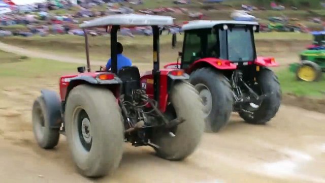 Corrida de tobatas e tratores!