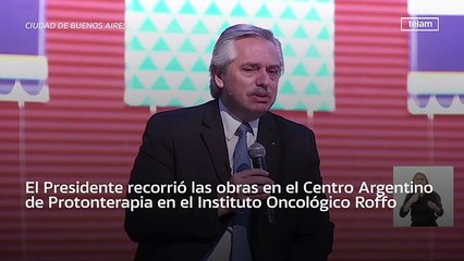 Fernández visitó un Centro de tratamiento contra el cáncer que fue demorado 4 años por el macrismo