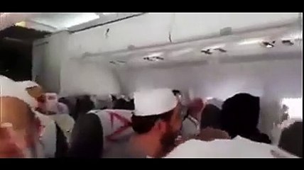 Medine'den dönen uçağın pilotu öyle bir anons yaptı ki...