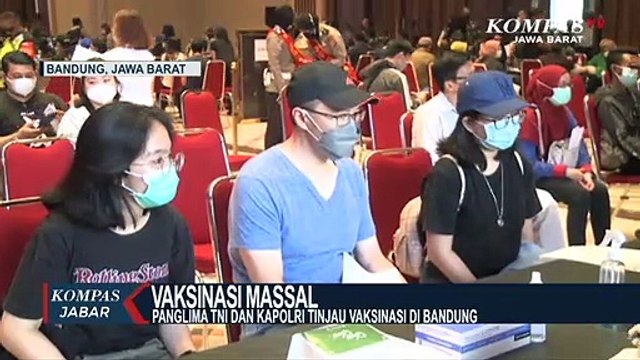 Kompak! Panglima TNI dan Kapolri Tinjau Vaksinasi di Bandung