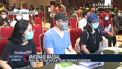 Kompak! Panglima TNI dan Kapolri Tinjau Vaksinasi di Bandung