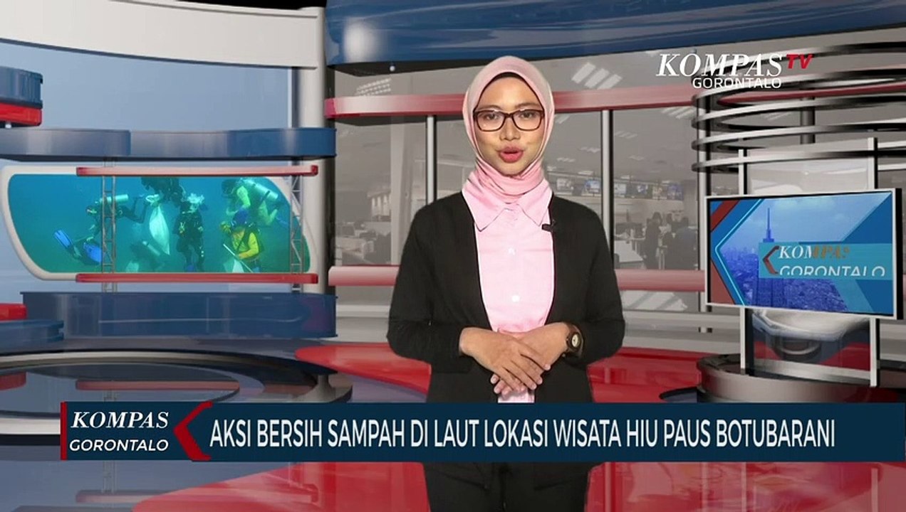 Aksi Bersih Sampah Di Laut Lokasi Wisata Hiu Paus Botubarani