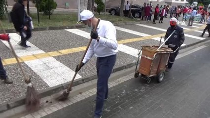 Belediye Başkanı Biçer ve TEMA gönüllülerinden çevre temizliği