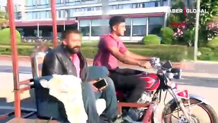 Koltukla trafikte tehlikeli yolculuk kamerada