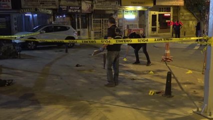 ÇORLU'DA SOKAK ORTASINDA SİLAHLI,SATIRLI KAVGA: 1 ÖLÜ