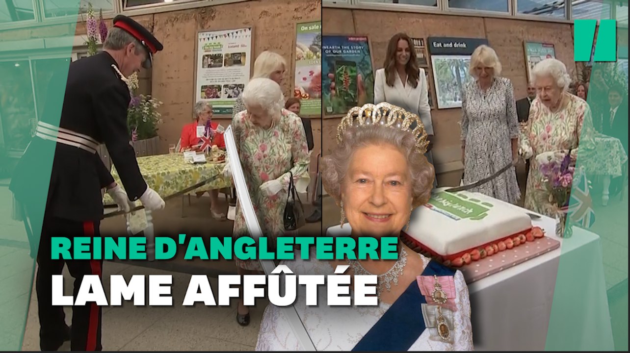 La reine Elizabeth II a une façon de couper les gâteaux bien plus originale que vous