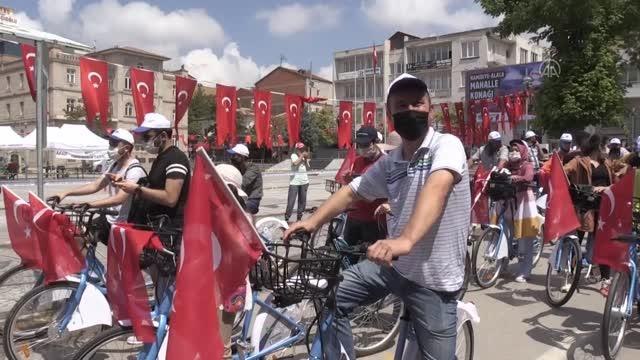 İlki düzenlenen Aksaray Bisiklet Festivali'nde renkli görüntüler oluştu