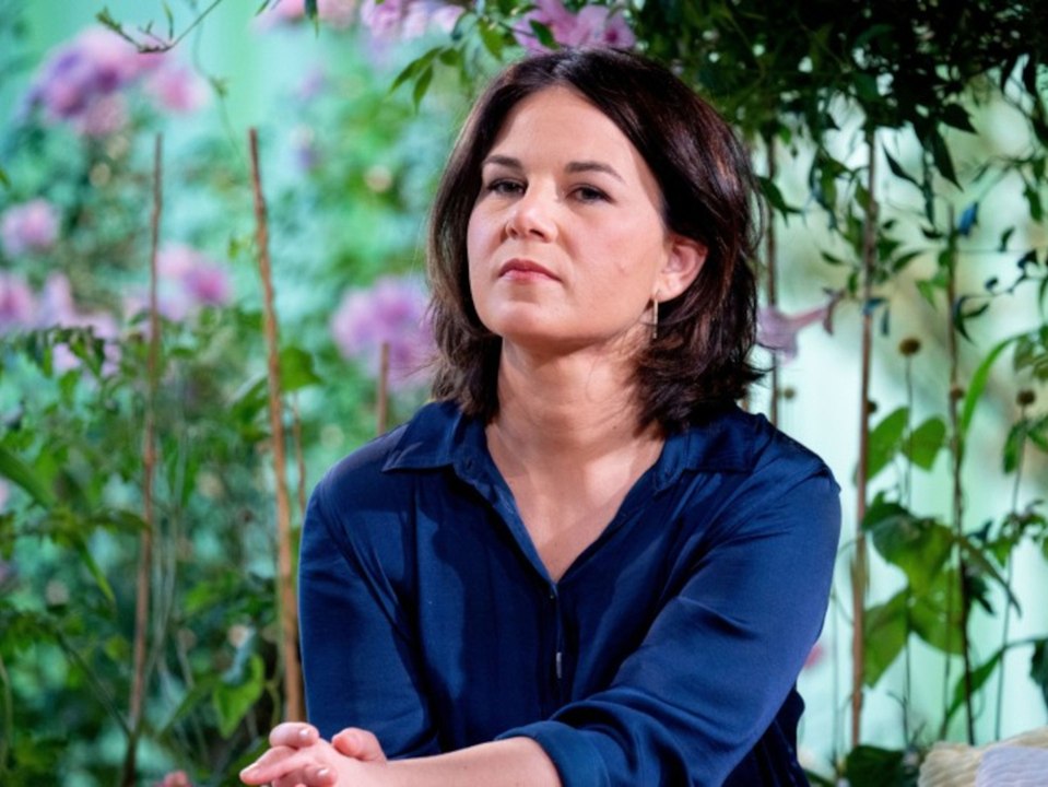 'Es ist fatal': Klima-Aktivistin schießt gegen Annalena Baerbock