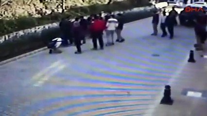 Liselilerin döner bıçaklı kavgası