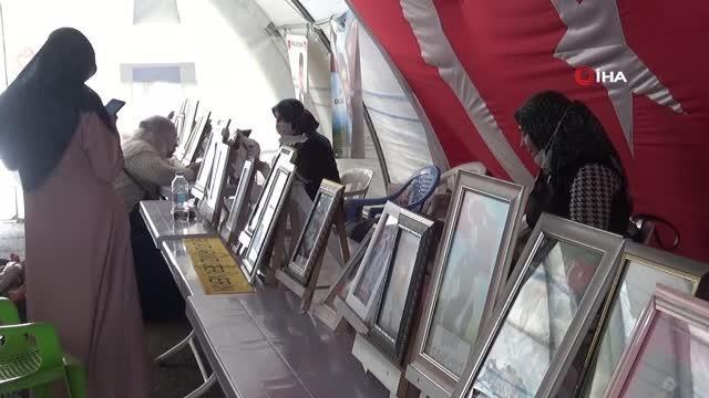 Evlat nöbetindeki anneden oğluna 'teslim ol' çağrısı