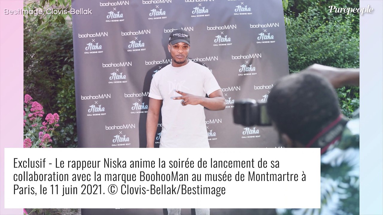 Agathe Auproux : "Joli bébé" canon en petite robe noire à un showcase de Niska