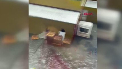 Son dakika haber: UKRAYNALI MODEL REZİDANSA GİRERKEN GÜVENLİK KAMERASINA YANSIDI