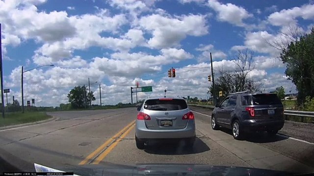 Truck Towing Trailer Lost Brakes and Causes Accident