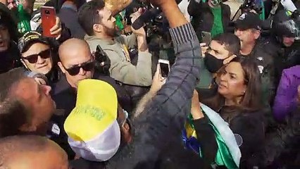 Bolsonaro participa de passeio com motociclistas