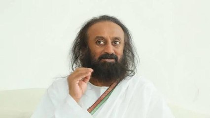 Shri Shri Ravishankar talks about rallies & Kumbh in corona