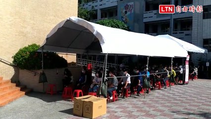 台南打AZ疫苗現百米人龍 2天估4800人接種