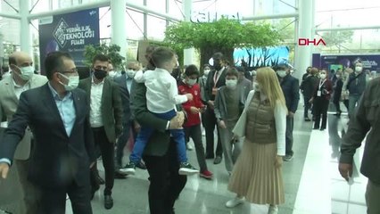 ANKARA BAKAN PAKDEMİRLİ, VERİMLİLİK VE TEKNOLOJİ FUARI'NI ZİYARET ETTİ