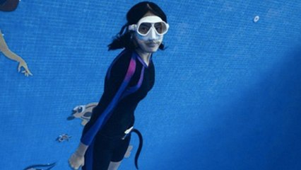 Della Dartyan Lawan Fobia Hiu Lewat Freediving