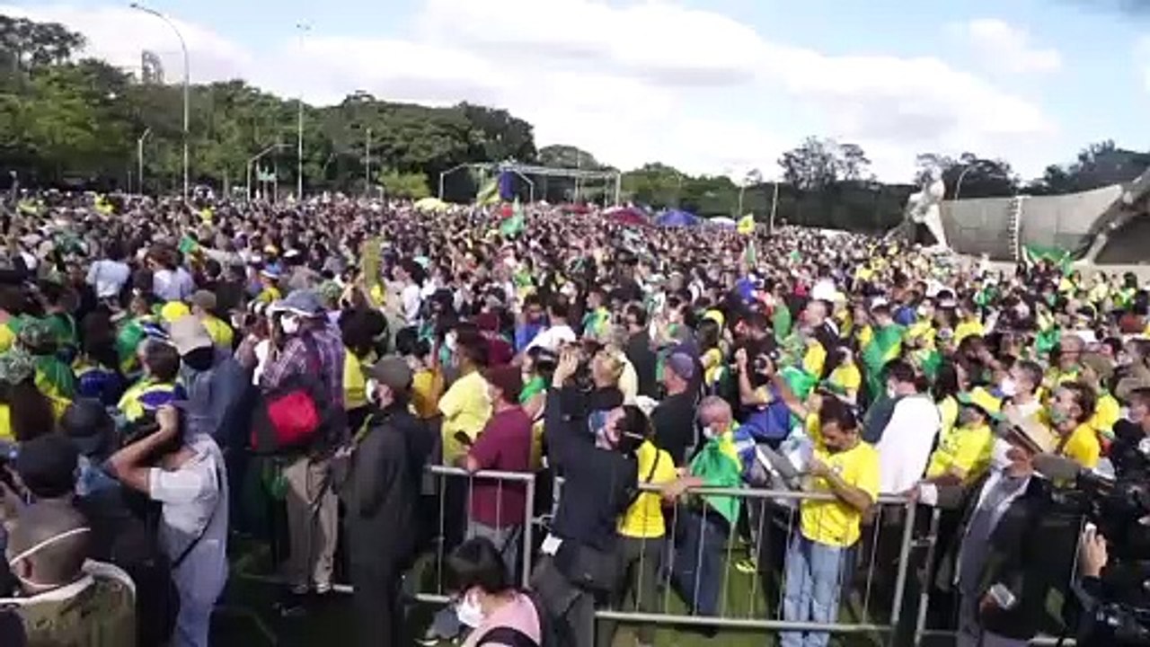 Wieder ohne maske: geldstrafe gegen bolsonaro verhängt