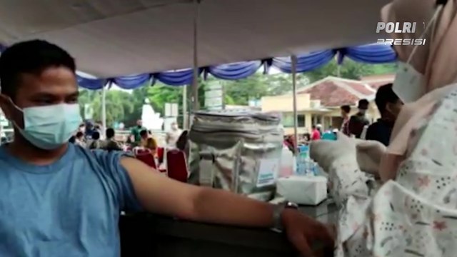Polda Banten Gelar Vaksinasi Covid-19 Massal Bagi Tenaga Pendidik, Notaris, Lansia Serta Masyarakat Umum