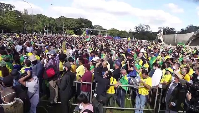 Brazil's Jair Bolsonaro fined 75 euros for not wearing a face mask at a biker rally