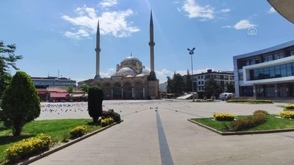 Sokağa çıkma kısıtlamasına uyuluyor