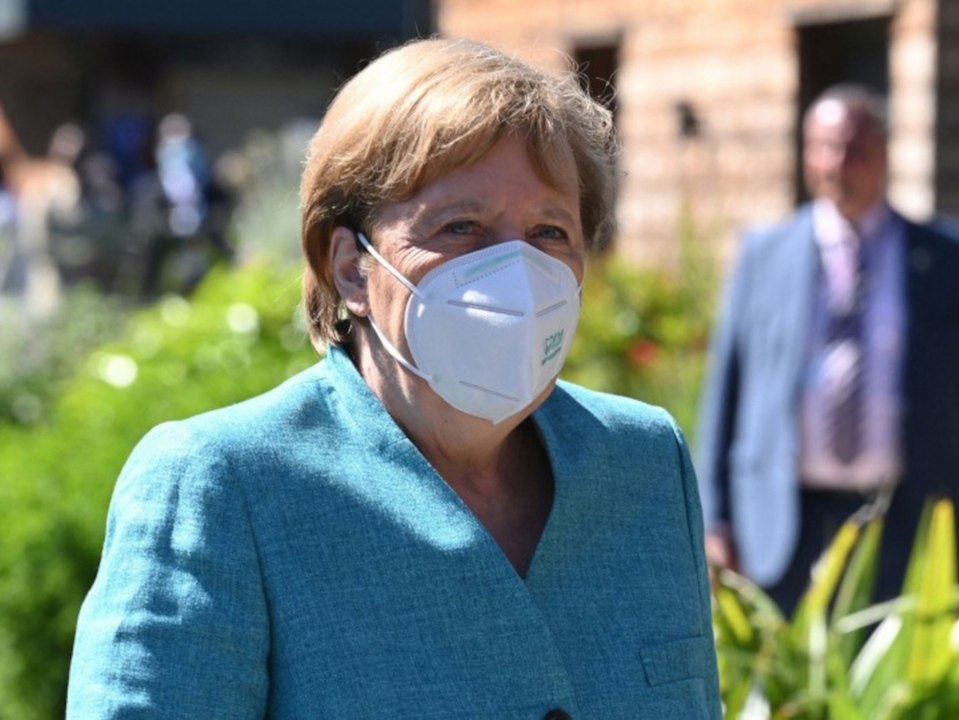 G7-Gipfel: Merkel sagt 2,3 Milliarden Impfdosen für ärmere Länder zu
