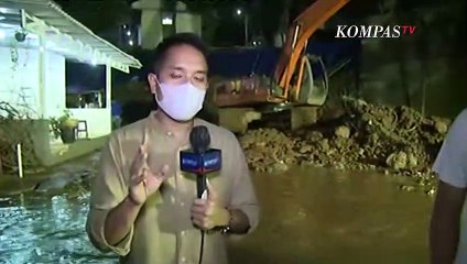 Begini Kesulitan Saat Pembersihan Longsor Turap di Tangerang Selatan