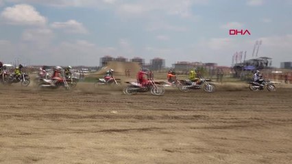 SPOR Afyonkarahisar'da motokros yarışlarında final etabı