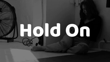 Justin Bieber - Hold On (Lyrics)