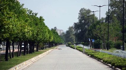 ADANA - Sokağa çıkma kısıtlaması nedeniyle sessizlik hakim