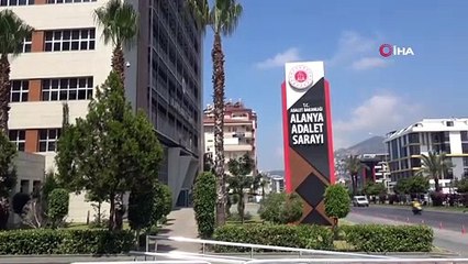 Silahını temizleyen muhtar, eşinin ölümüne sebep oldu