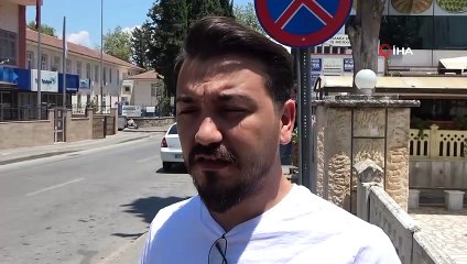 Yakıt aldığı istasyonda para dolu cüzdanı araç üzerinde bırakıp yoluna devam etti